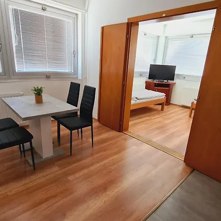 Apartament Heder *